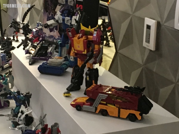 SDCC 2017   Power Of The Primes Photos From The Hasbro Breakfast Rodimus Prime Darkwing Dreadwind Jazz More  (40 of 105)